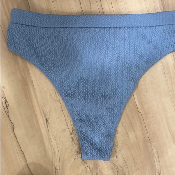 Blue Ribbed Bikini Set - Picture 3 of 4